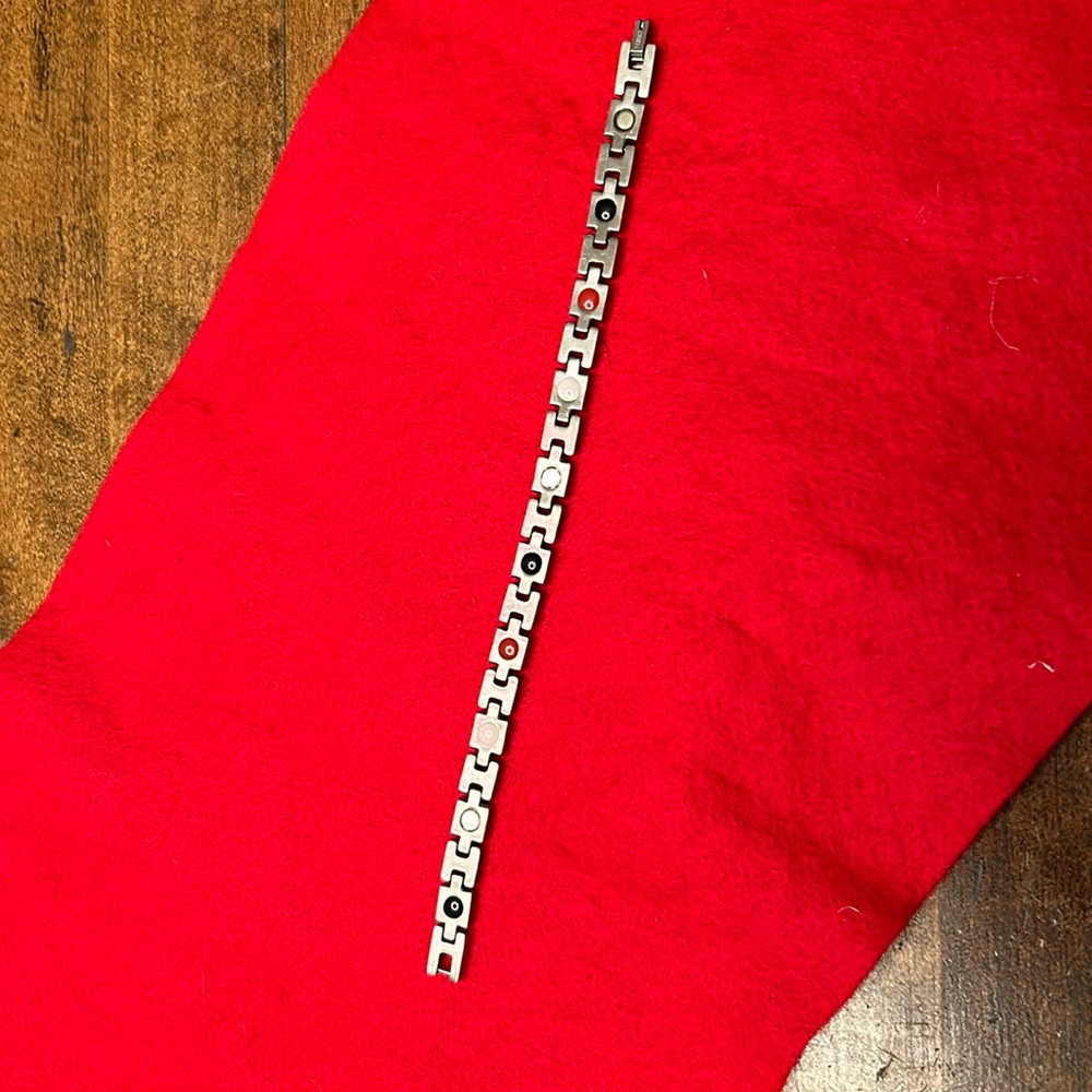 Elegant TITANIUM. Magnetic Bracelet unisex renew balance energy